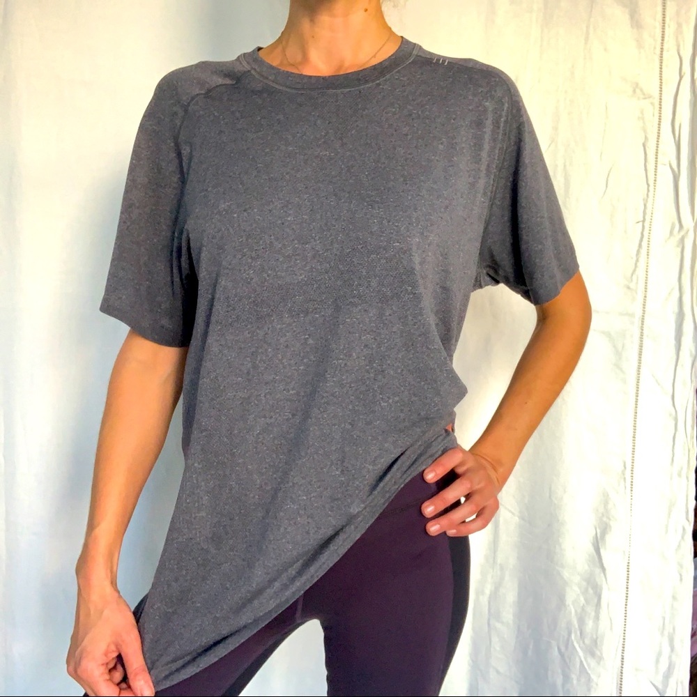 Lululemon Grey Top, size L-Xl